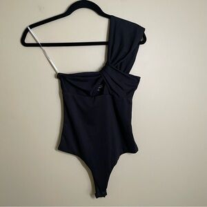 Lulu's Black One-Shoulder Bodysuit